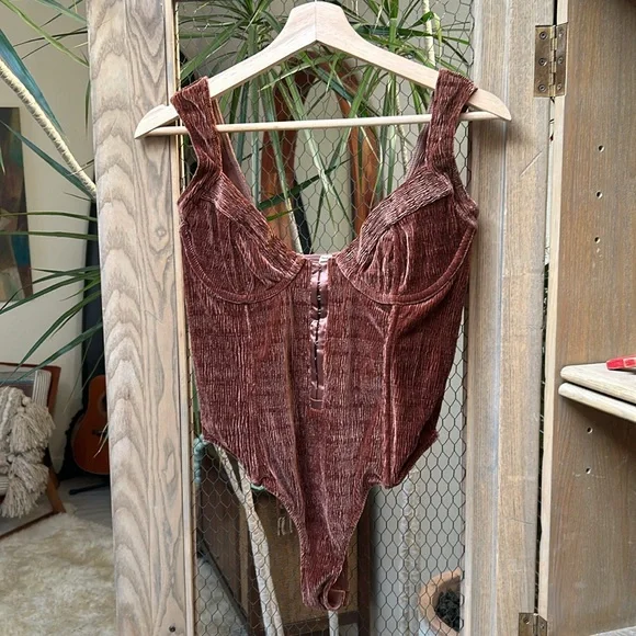 Urban Outfitters Out From Under Luna Velvet Bodysuit - Picture 2 of 11